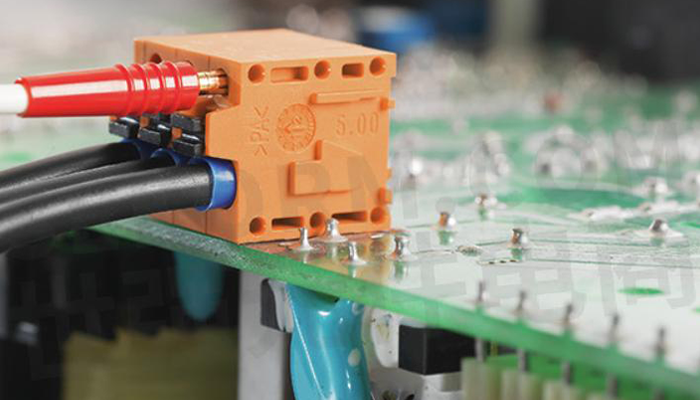 【PCB接線端子密封膠】研泰助力保障設(shè)備長期穩(wěn)定運(yùn)行